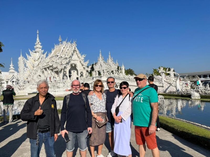 Chiang Rai:Guided Highlights Full-Day Tour-FREE LUNCH BUFFET - Exploring the White Temple