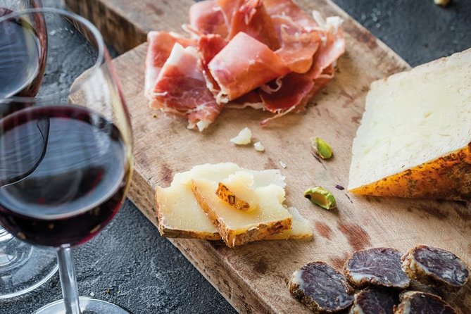 Chianti and Castle Small Group Tour From San Gimignano - Good To Know