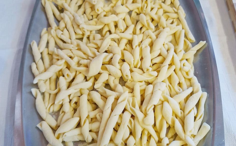 Chianti: Homemade Pasta Making Class and Lunch - Indulge in Appetizers