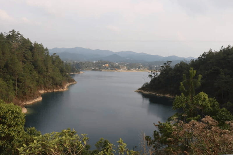 Chiapas: El Chiflón Waterfalls and Montebello Lakes Tour - The Balance of Experience and Practicality