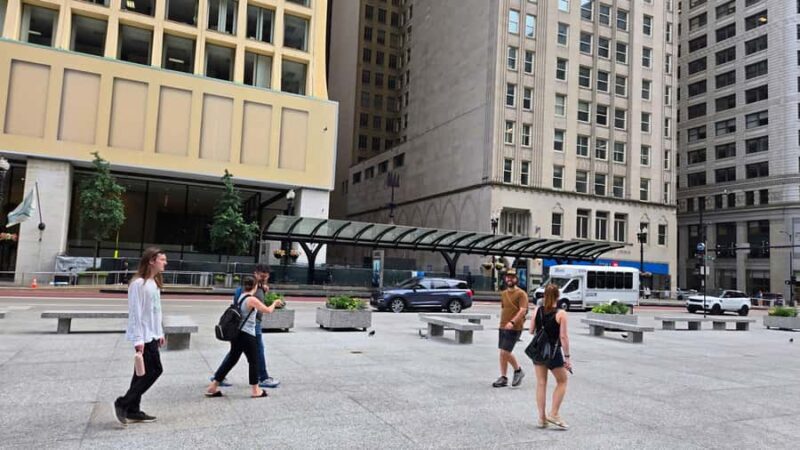 Chicago Architecture and True Crime Tour: Christmas Edition - FAQ