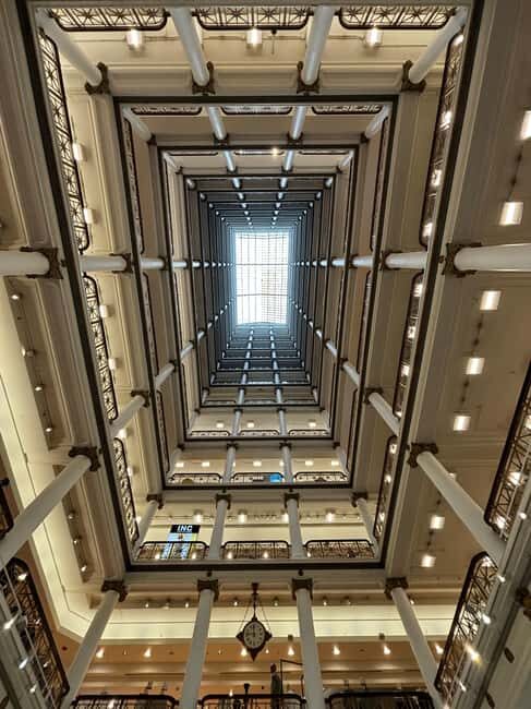 Chicago: Architecture & True Crime History - What to Expect and How the Tour Unfolds