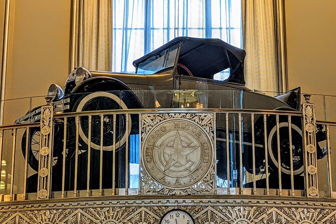 Chicago Architecture Walking Tour: Incredible Art Deco Interiors - Exploring Glamorous Early 20th-Century Architecture