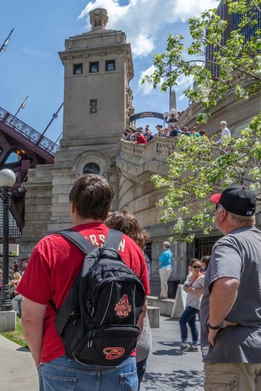 Chicago: Best of Attractions Walking Tour +Bike/Kayak Rental - Guided Tour Highlights