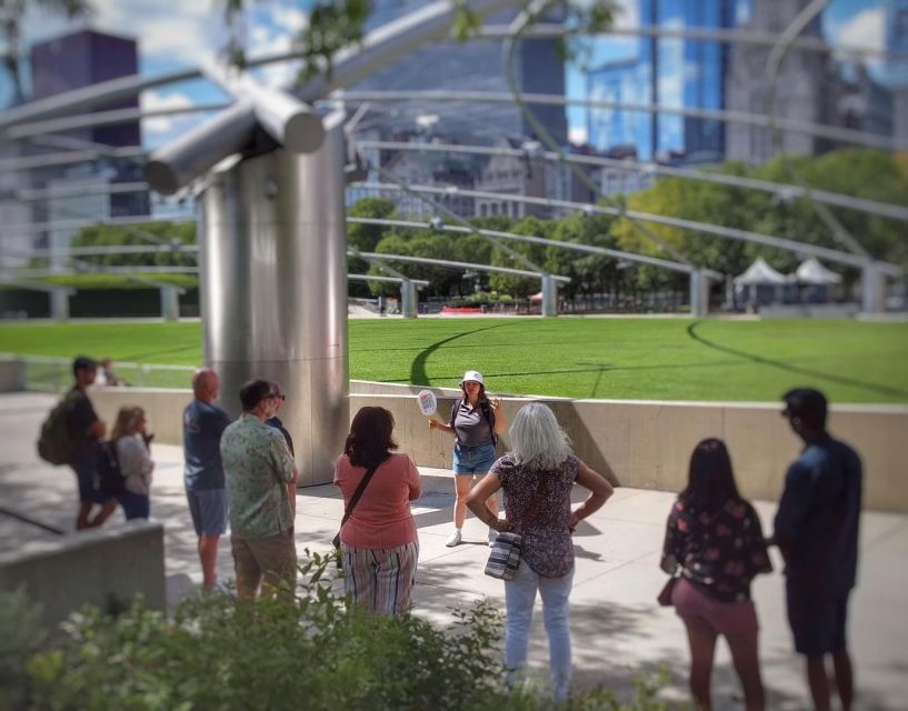 Chicago: Best of Attractions Walking Tour +Bike/Kayak Rental - Kayak Rental Option