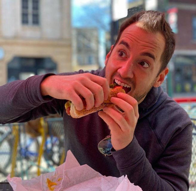 Chicago: Classic Food Walking Tour With Bike or Kayak Rental - Awards and Recognition