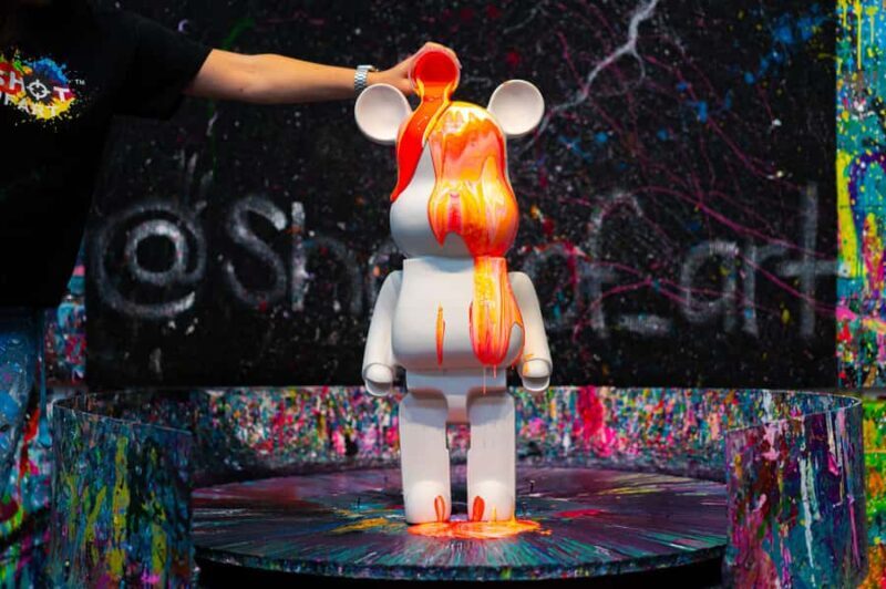 Chicago: Creative Team Building - Paint Your Own Fluid Bear - Key Points