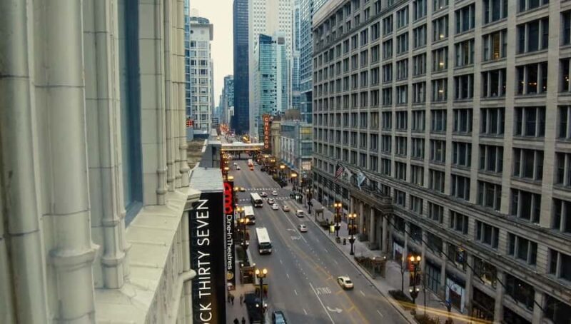 Chicago: Crime and Movies Walking Tour - Accessibility and Practicalities