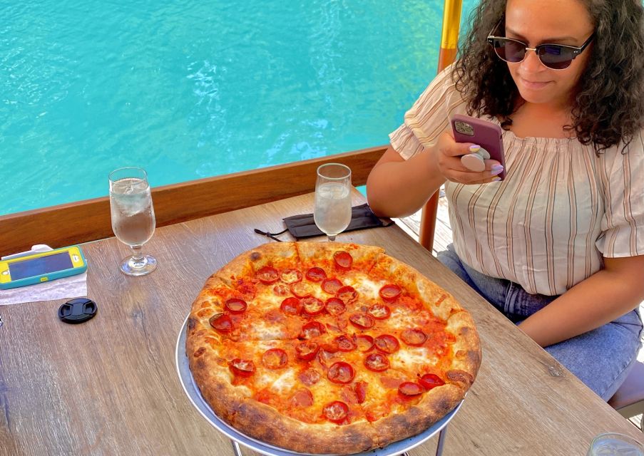 Chicago: Downtown Pizza Guided Walking Tour With Tastings - Neapolitan Pizza History and Physics