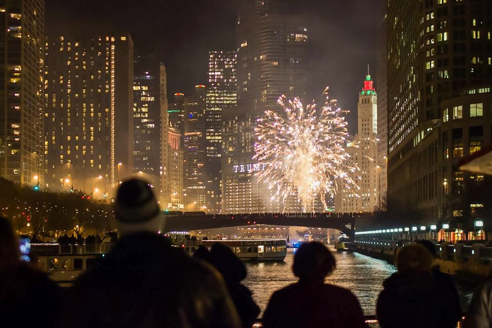 Chicago: Fireworks Cruise With Lake or River Viewing Options - Cruise Itinerary and Highlights