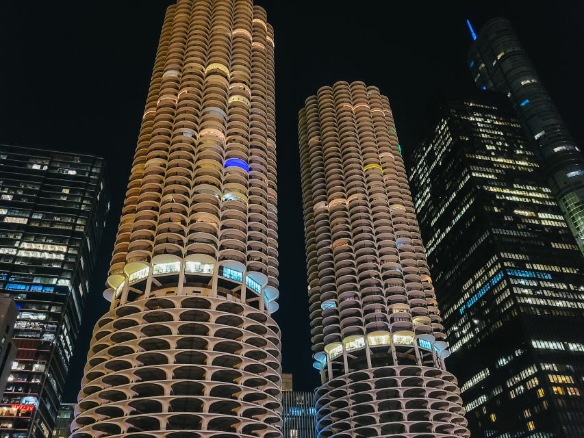 Chicago: Fireworks Cruise With Lake or River Viewing Options - Accessibility and Accomodations