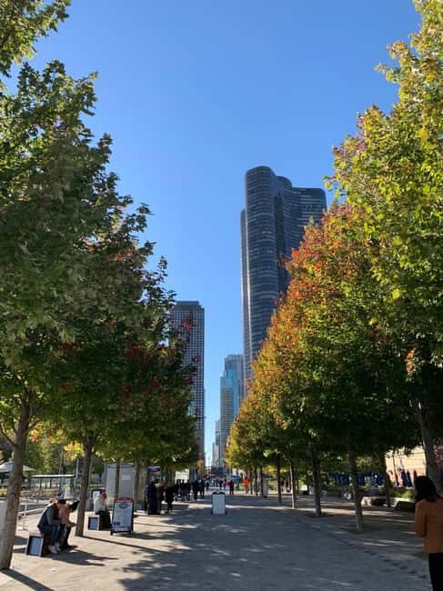 Chicago: Full-Day Guided City Tour by Bus - Experience Breakdown: What to Expect from the Tour