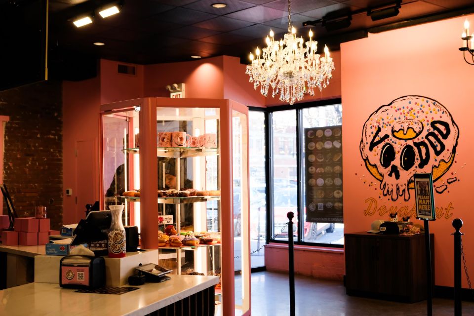 Chicago: Fulton Market Donut Adventure With Tastings - Do-Rite Donuts & Chicken