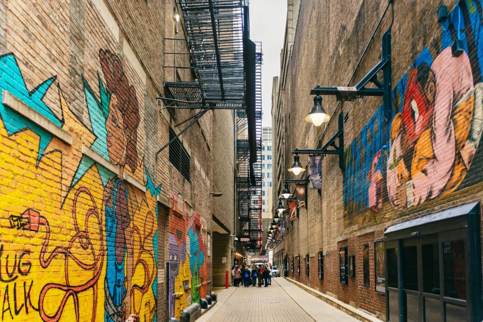 Chicago: Gangsters and Ghosts Guided Walking Tour - Important Considerations