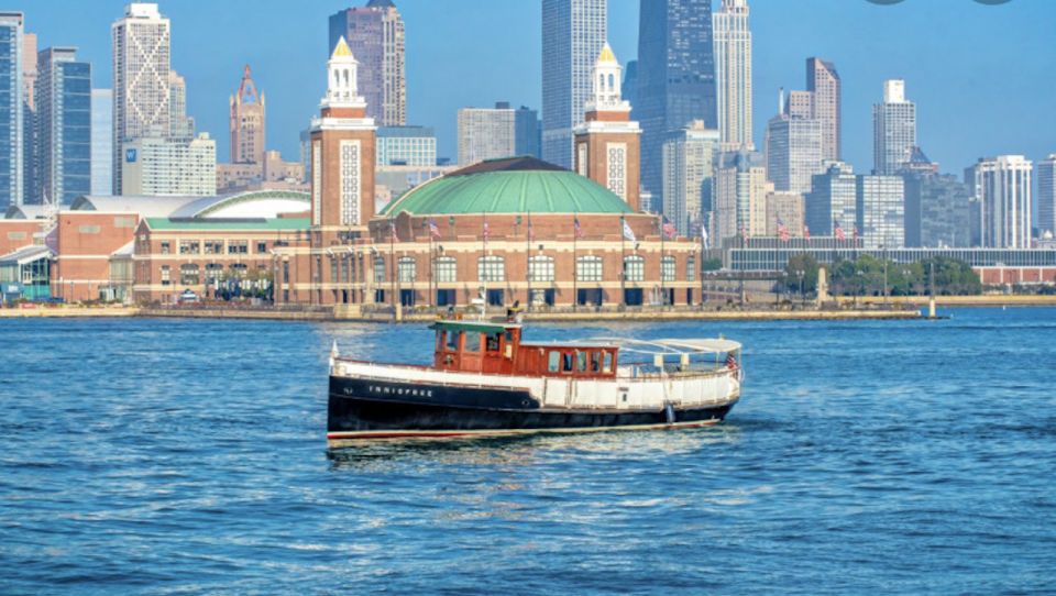 Chicago: Historic Architecture Chicago River Small Boat Tour - Key Points