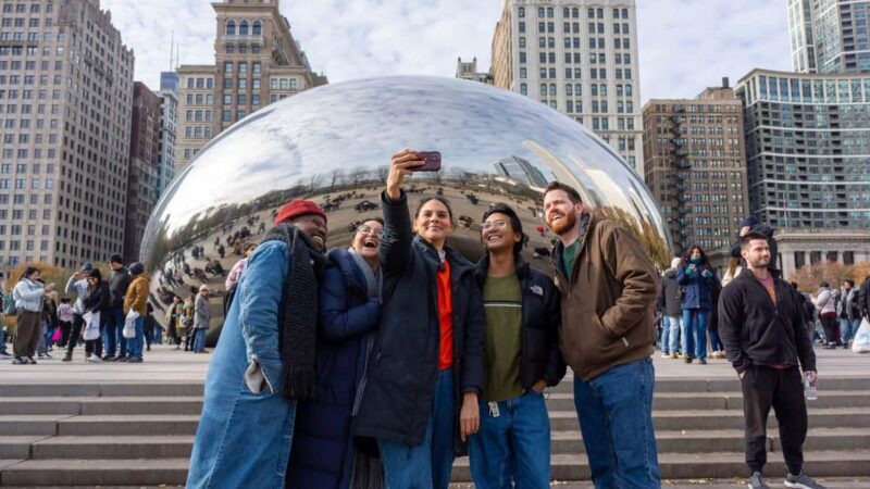 Chicago Loop: Art, Skyscrapers, Millennium Park & "The Bean" - The Sum Up