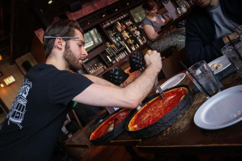 Chicago: Loop Food Tour of 6 Tastings with Deep Dish Pizza - The Sum Up