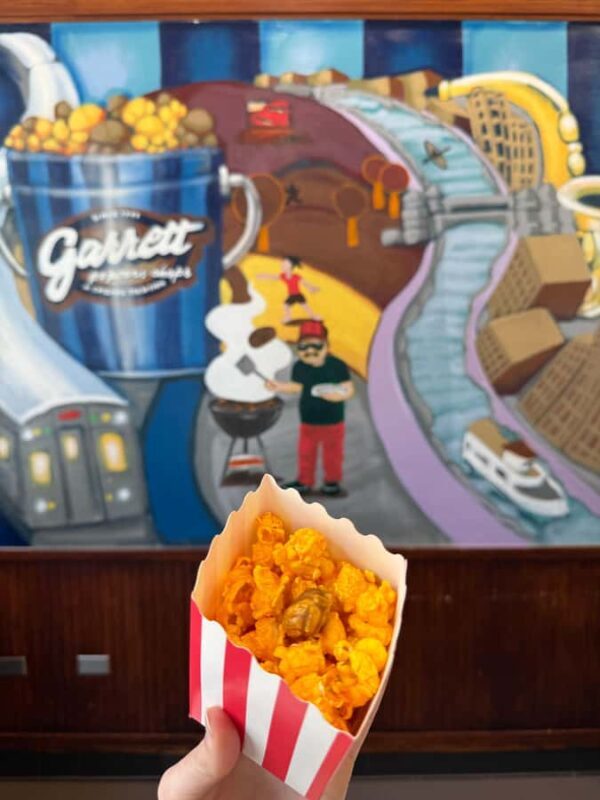 Chicago: Loop Food Tour of 6 Tastings with Deep Dish Pizza - FAQ