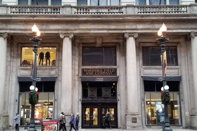 Chicago Loop Walking Tour - Discovering Public Artworks and Hidden Gems