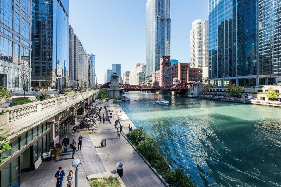 Chicago: Must See Chicago 90 Minute Walking Tour - Upcoming Developments