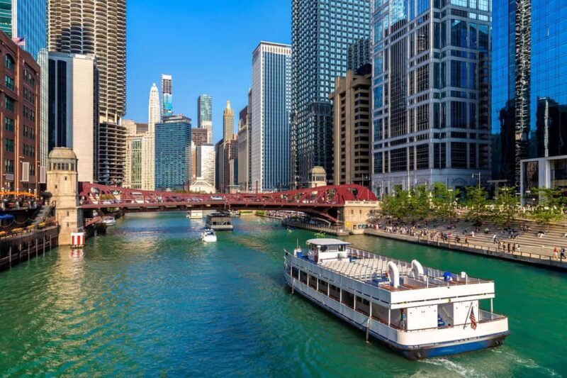Chicago Premium Driving Tour with River Boat Cruise - Authentic Reviews and Insights