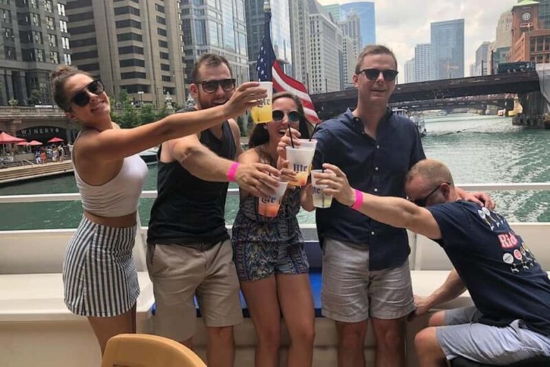 Chicago: Tiki Bar Cruise on Chicago River or Lake Michigan - What to Expect on Your Tiki Bar Cruise