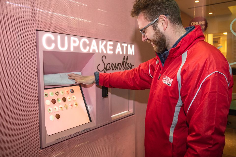 Chicago: Ultimate Food Walking Tour With Tastings - Tour Duration and Group Size