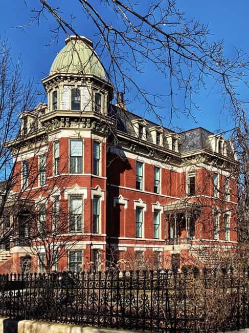Chicago: Wicker Park Architecture Walking Tour - Connecting with Authentic Chicago