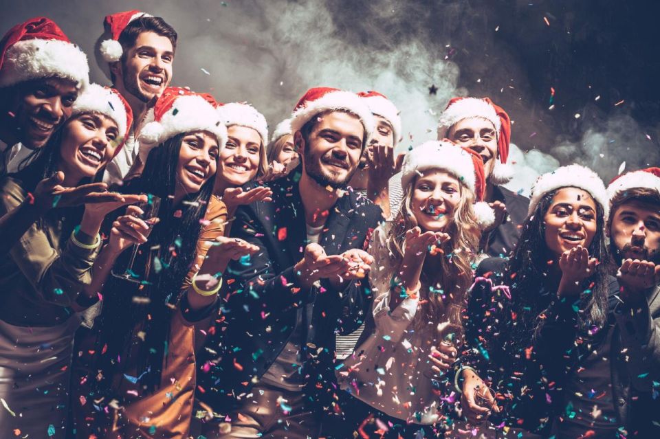 Chicago's Festive Lights: A Magical Christmas Journey - Free Cancellation Policy
