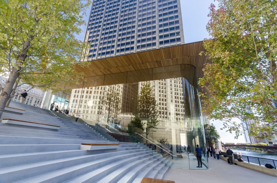 Chicagos Modern Skyscrapers Guided Walking Tour - Admission to Chicago Architecture Center