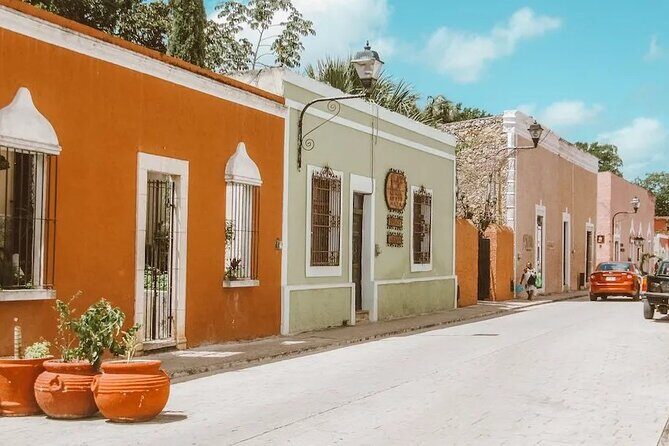 Chichen Itza, 2 cenotes Ik Kil and Hubiku, visit to Valladolid - Transportation and Group Dynamics