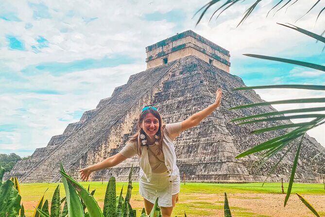 Chichen Itza Deluxe Tour with Mayan Buffet and Cenote Chichikan - Exploring Chichen Itza: The Heart of the Tour