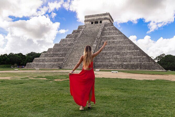 Chichén Itzá Guided Tour with Cenote Swim and Yucatecan Lunch - Key Points