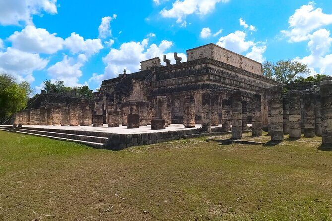 Chichen Itza spectacular VIP without visiting stores - Authenticity and Guides