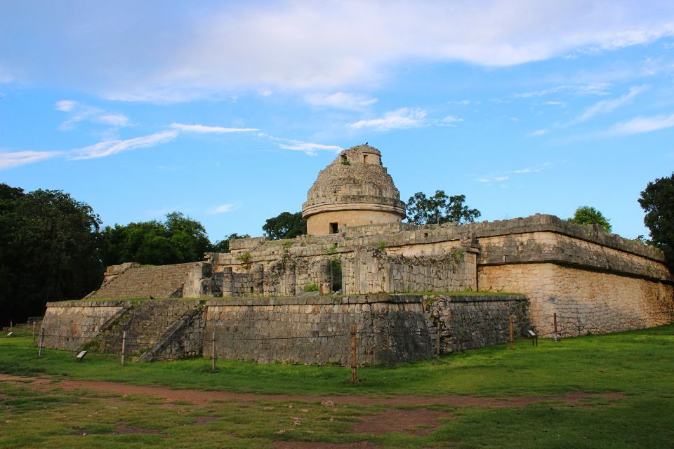 Chichen Itza Sunrise Express Day Tour From Riviera Maya - Transportation and Breakfast