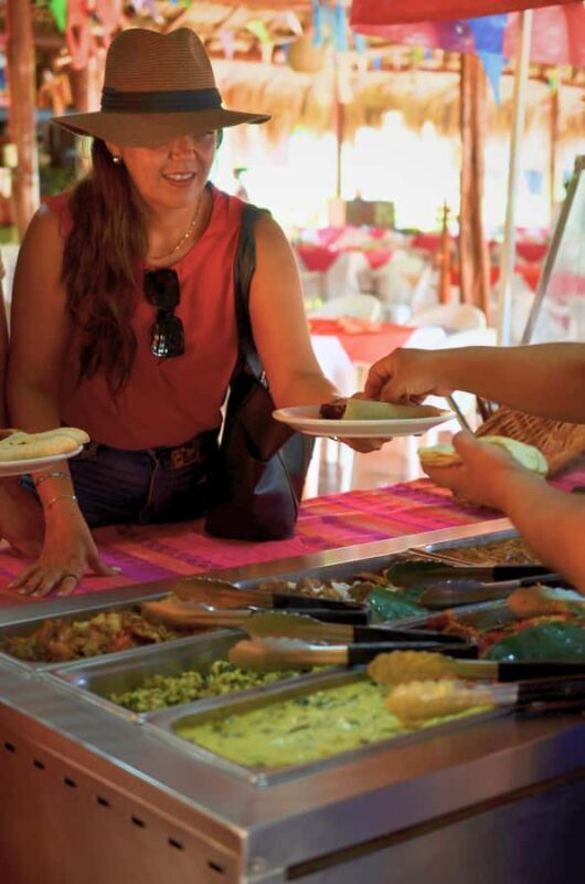 Chichén Itzá, Suytun and Ik-kil Cenote, and Valladolid Tour - Key Points