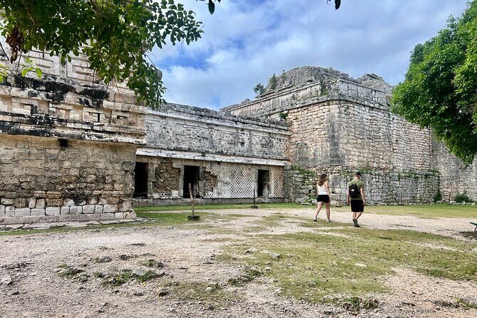 Chichen Itza Tour and 2 Cenotes from Valladolid small group - FAQ