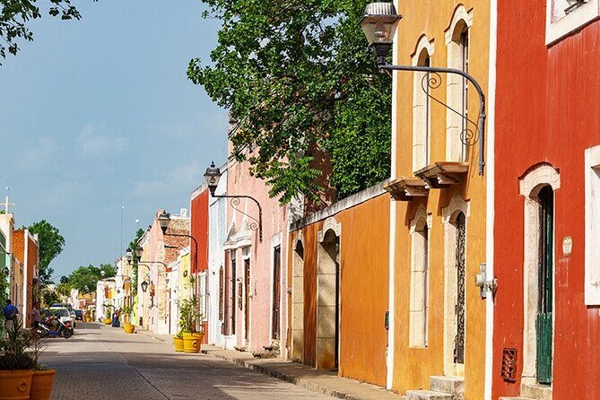 Chichén Itzá, Valladolid and 2 cenotes Ik kil and suytun - FAQs about the Tour