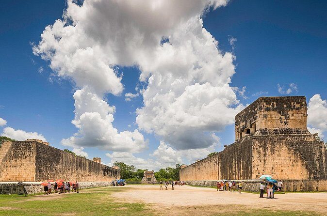 Chichen Itza Wonder by Van - FAQ