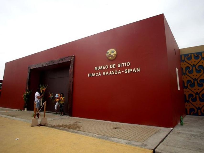 Chiclayo: Tomb of the Lord of Sipan and Site Museum Day Tour - Exploring Huaca Rajada