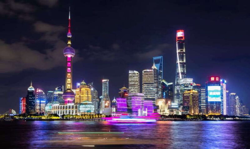 China: 18-Day Tour with Shanghai, Guilin,Yunnan and Beijing - An In-Depth Look at the 18-Day Journey