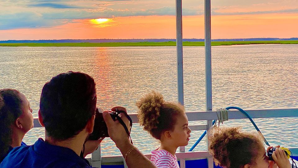 Chincoteague: Assateague Island Sunset Boat Cruise - Opportunities for Wildlife Sightings