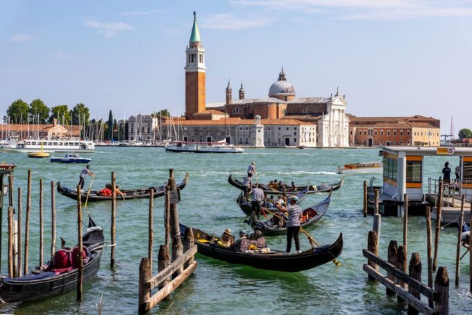 Chioggia-Venice: Day&Night Boat Transfer Round-Trip or 1-Way - Additional Services and Considerations