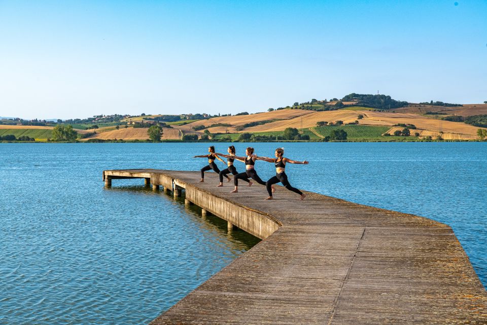 Chiusi: Yoga Lesson and Picnic on the Shore of Chiusi Lake - Highlights of the Experience