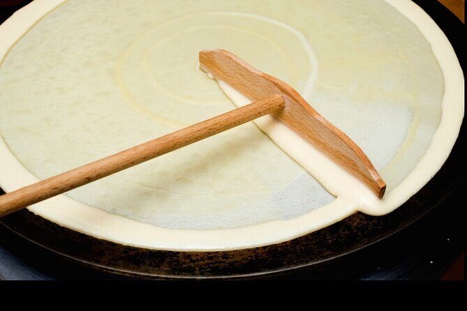 Chocolate and Pastry Walking Tour in Montmartre, Paris - A Delicious Walk Through Montmartre: Chocolate and Pastry Tour Review