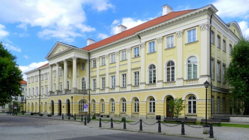 Chopin Tour in Warsaw with Skip-the-line Museum & Concert - FAQs