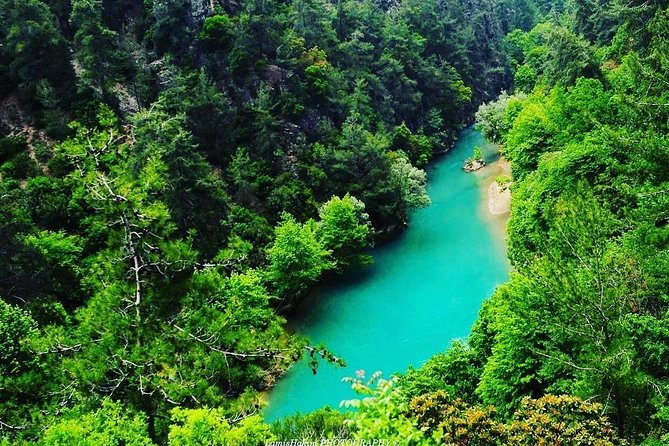 Chouwen Lake Hiking & Swimming - Refreshing Swim at the Lake