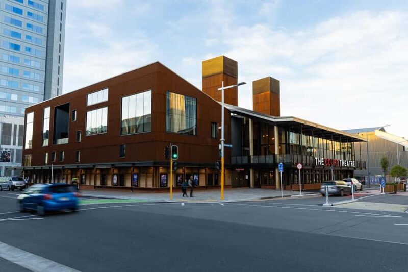 Christchurch: Heritage & Arts Walking Tour - Key Points