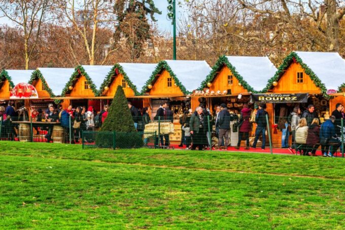 Christmas Exploration of Paris Walking Tour - Cancellation Policy