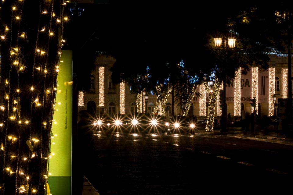Christmas Lights Creative Photography in Lisbon - Tour Description